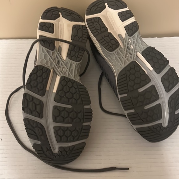 ASICS, Mephisto, New Balance 990 SNEAKERS . Never worn ! Size 7.5 medium - Picture 4 of 8